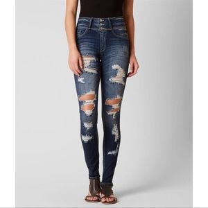 KanCan Distressed skinny jeans 0647